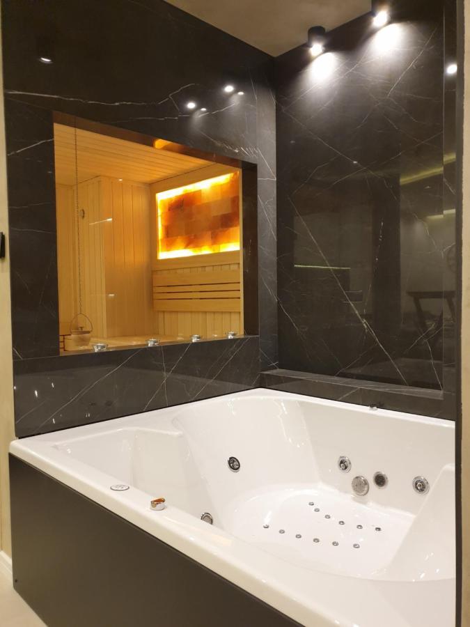 Luxury Spa Suite Belgrado Buitenkant foto